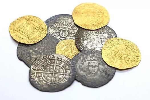 In the UK, they have found a treasure from the medieval currencies for nearly 600 years